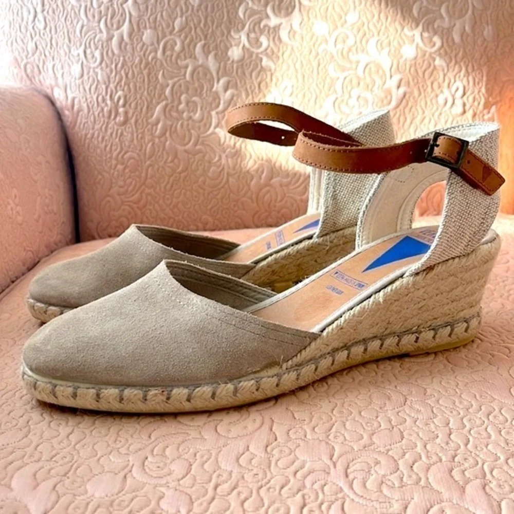 Brand New Verbenas Genuine Suede Espadrilles Wedges Ankle Strap Sandals Stone